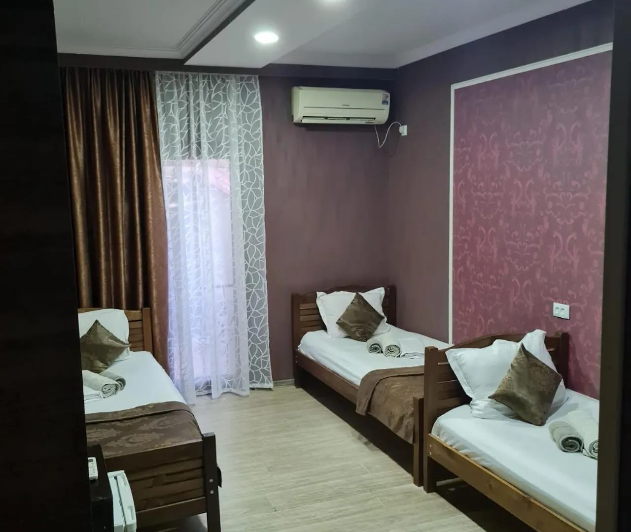 Hotel Nice Home Tiflis Gürcistan