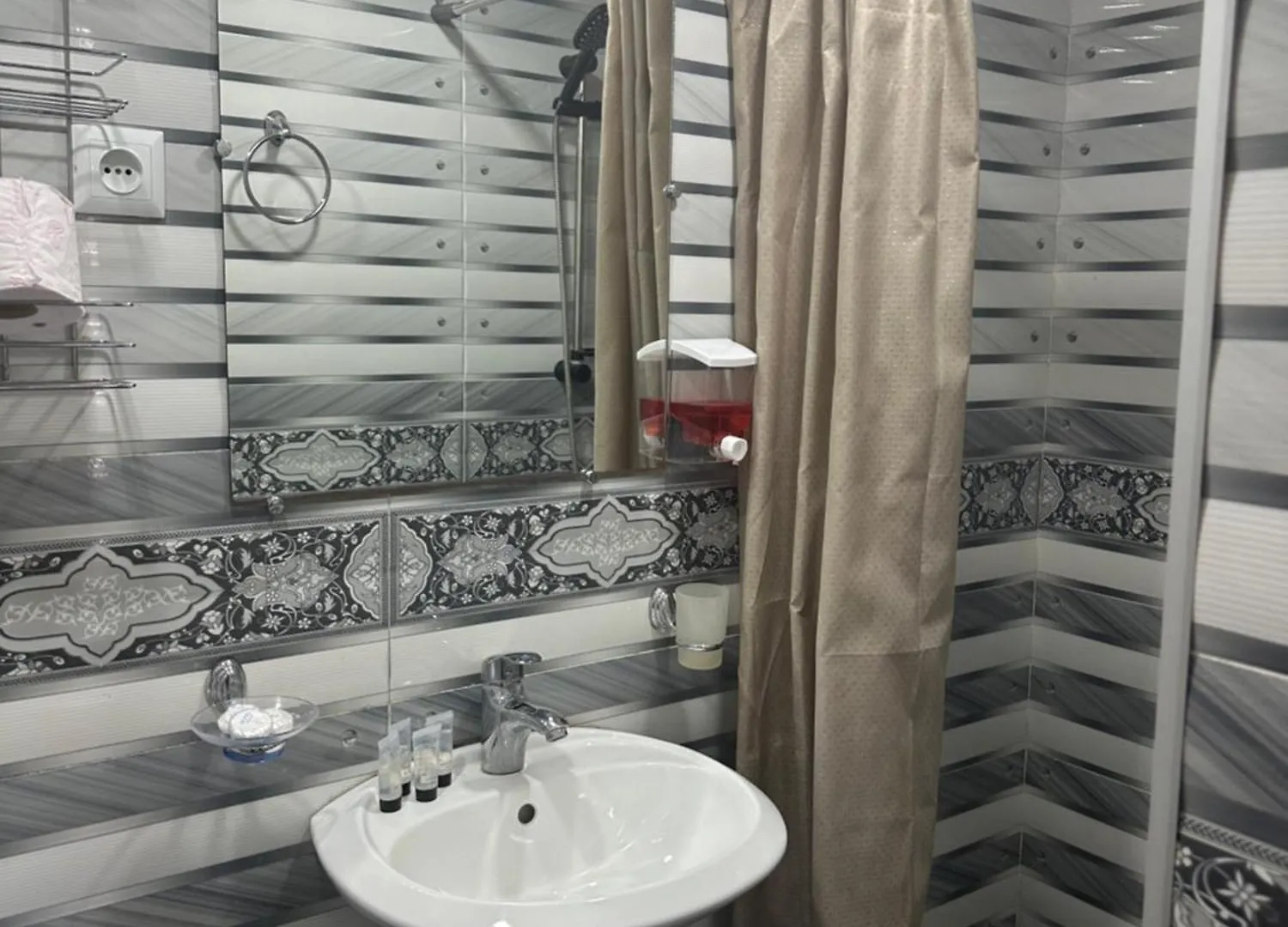 Hotel Nice Home Tiflis